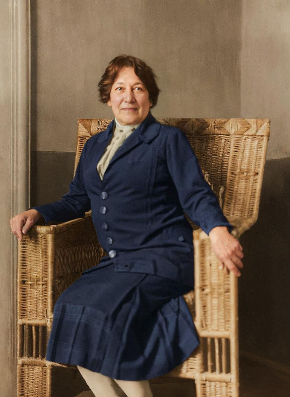 La genialidad de Lola Mora trasciende el tiempo, en viejas fotos o recreadas con IA