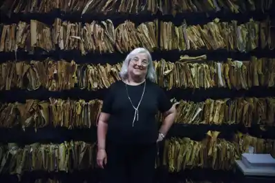 “Hemos dejado que un chico pase seis años por la escuela y no pueda escribir”