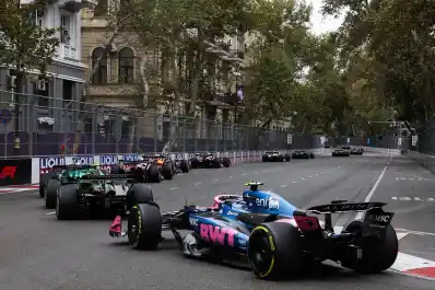 Colapinto tuvo  una carrera cuesta arriba en Bakú