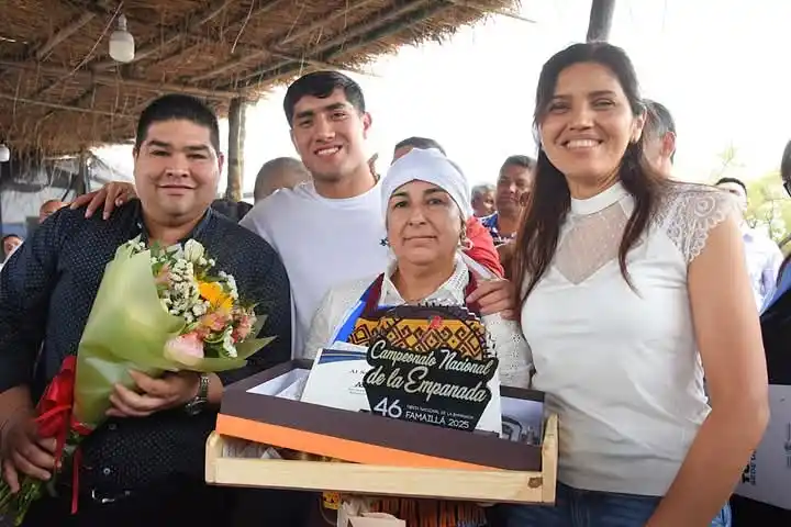 VENCEDORA. Gladys Perea ganó la Fiesta Nacional de la Empanada.