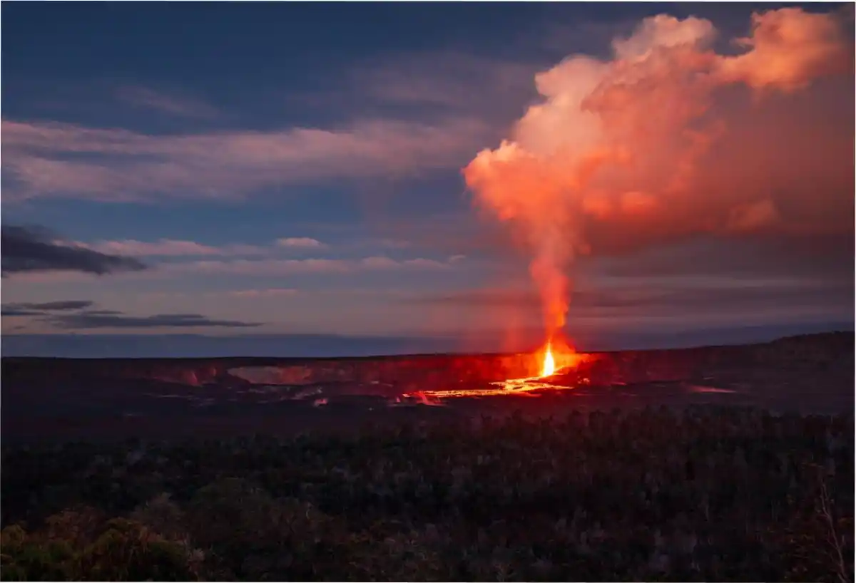 El volcán Kilauea lanzó columnas de lava. Richard Herron vía Getty Images