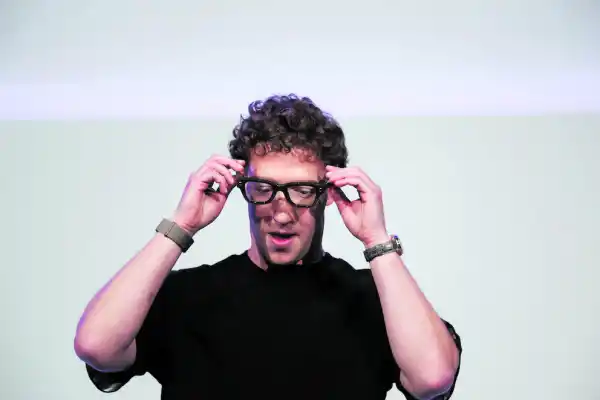 ¿Por qué Meta está obsesionada con los anteojos inteligentes?