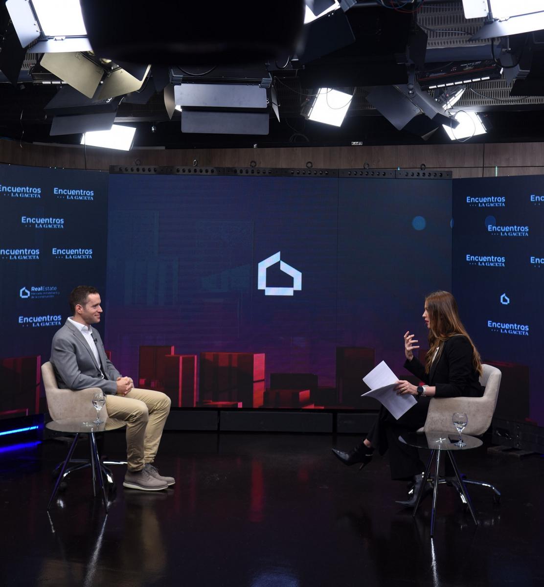 Diego Rojkés, de Avanco Constructora, en los estudios de LG Play. LA GACETA/FOTO DE DIEGO ARÁOZ 