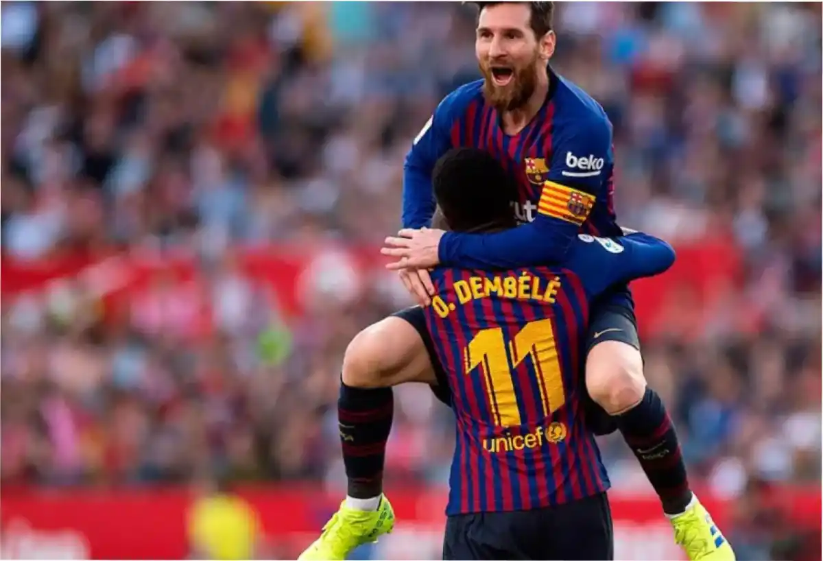 El emotivo gesto de Messi hacia Dembelé tras consagrarse ganador.