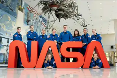 La NASA presentó a sus nuevos astronautas: seis mujeres lideran la carrera hacia la Luna y Marte
