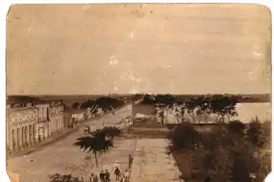 Recuerdos fotográficos: 1890. La plaza La Madrid en El Bajo