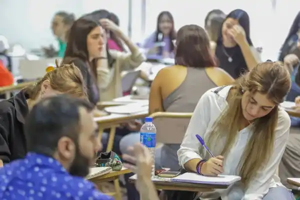 Cuáles son las carreras más y menos elegidas de la Universidad de Buenos Aires