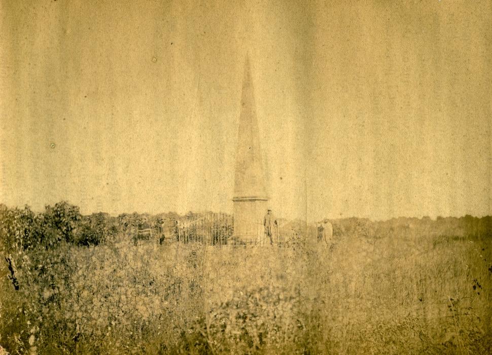 Recuerdos fotográficos: 1872 y 1878, fotos del monumento más antiguo de Tucumán