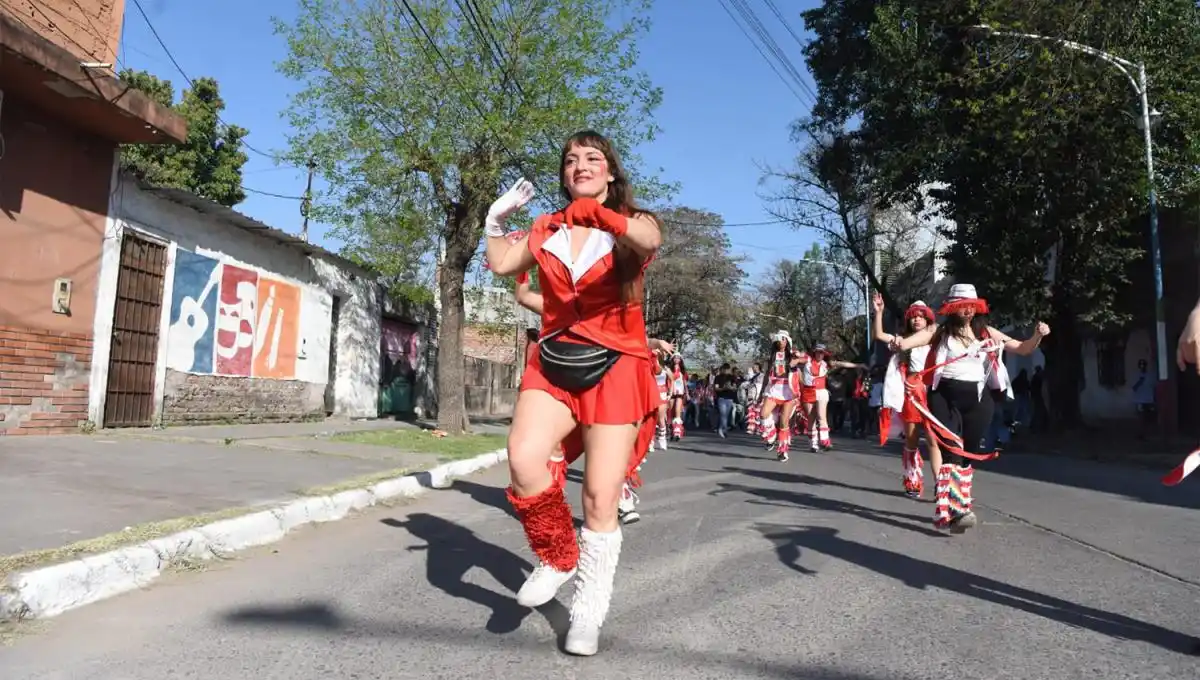 CIUDADELA. La caminata comenzó frente al estadio de San Martín. LA GACETA / FOTO DE ANALÍA JARAMILLO
