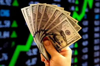 Cambia el humor del mercado: bajan el dólar y el Riesgo País