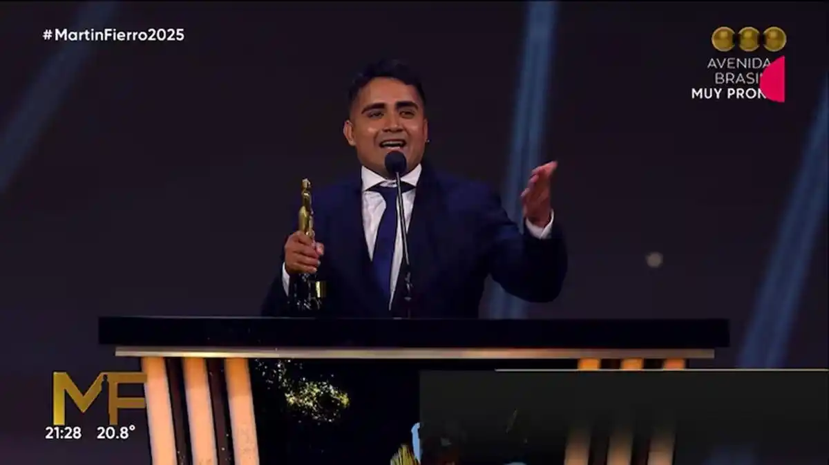 Mejor cronista/movilero: Oliver Quiroz