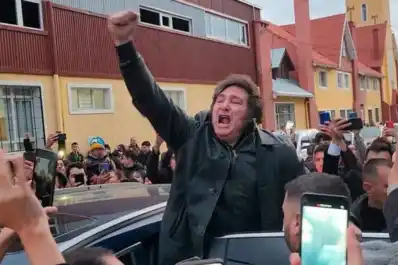 Milei defendió su política económica desde Tierra del Fuego: ¿Acaso quieren volver al 300% de inflación?