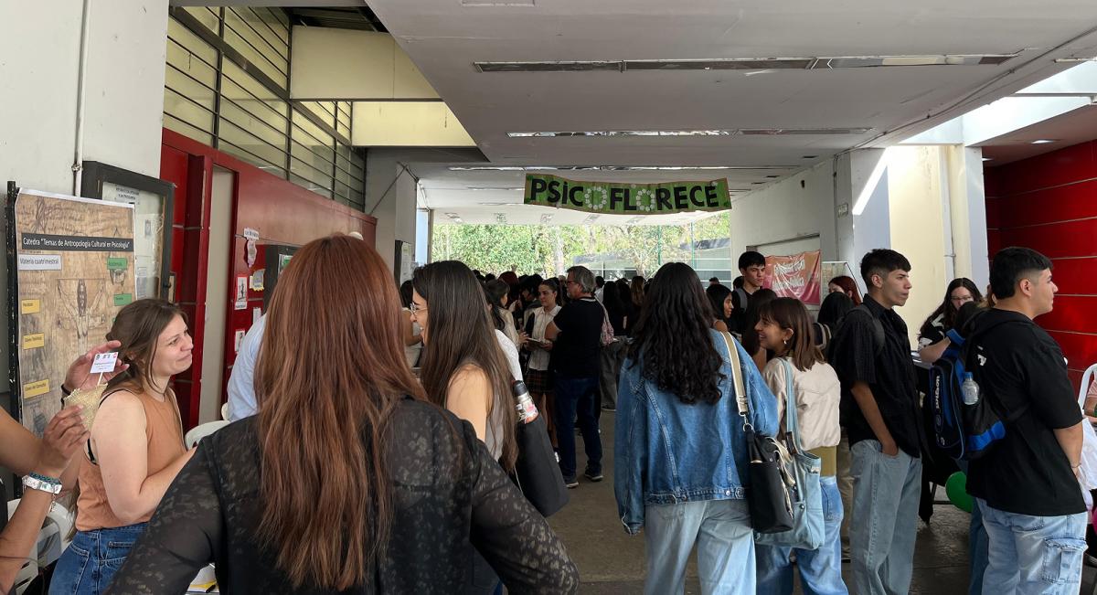 UNT. La Facultad de Psicología celebró su primera Expo con stands de cátedras, actividades culturales y espacios de acompañamiento para los estudiantes.