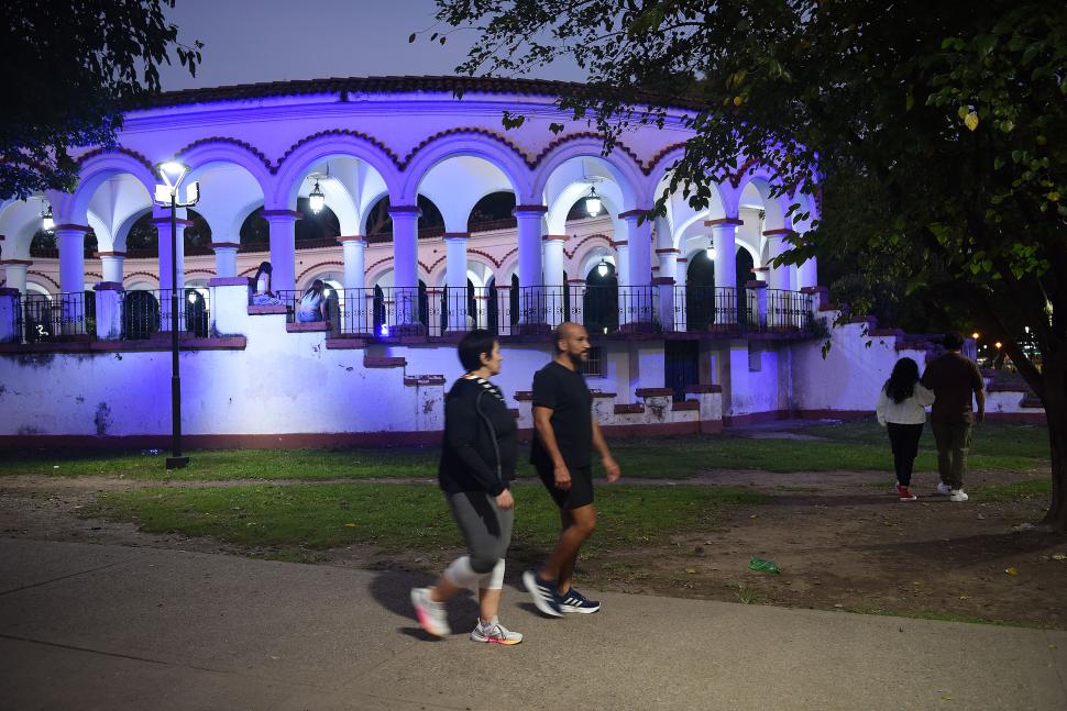 ESPACIOS VERDES. Las plazas y parques pueden influir cómo se vive.
