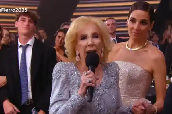 Martín Fierro 2025: quién es el nieto de Mirtha Legrand que protagonizó un inesperado momento viral