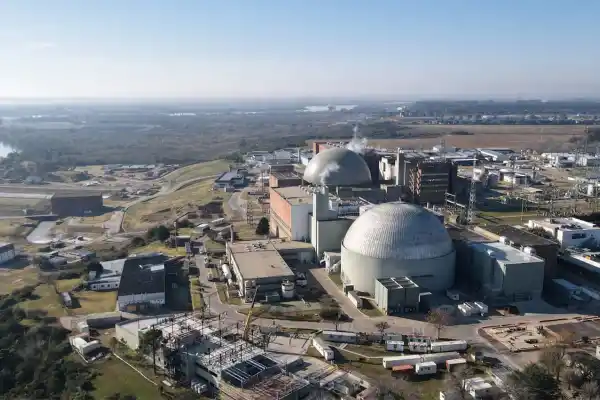 Milei firmó el decreto para privatizar Nucleoeléctrica Argentina