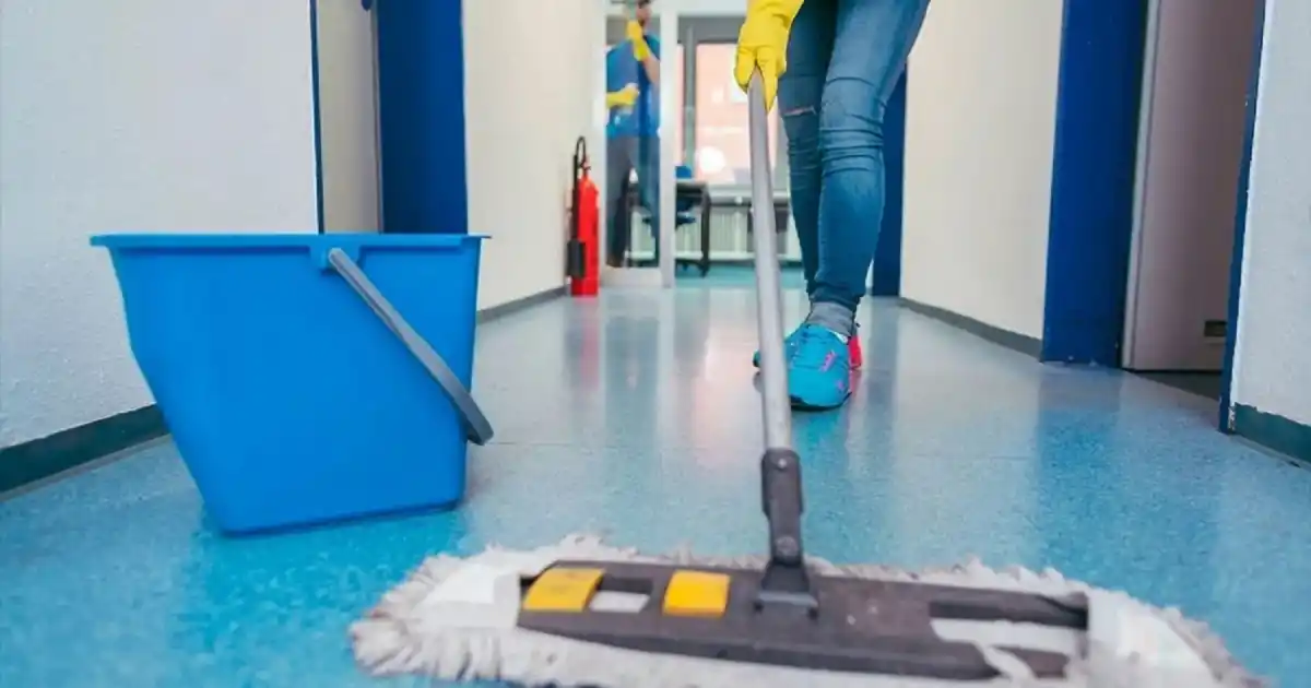 Empleadas domésticas: ¿cuánto cobrarán en octubre y qué pasará con los pagos extra?