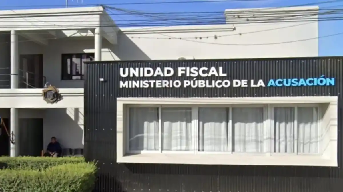 Un hombre paró en la ruta para ir al baño en Jujuy y le robaron $90 millones del auto