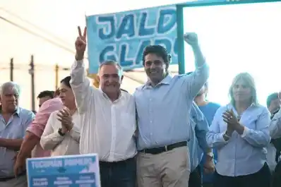 La campaña electoral sube la temperatura en Alberdi