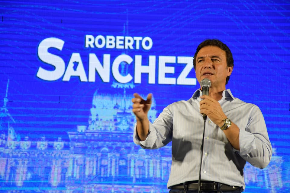 Breves: Jaldo, con dirigentes y vecinos de Cebil Redondo