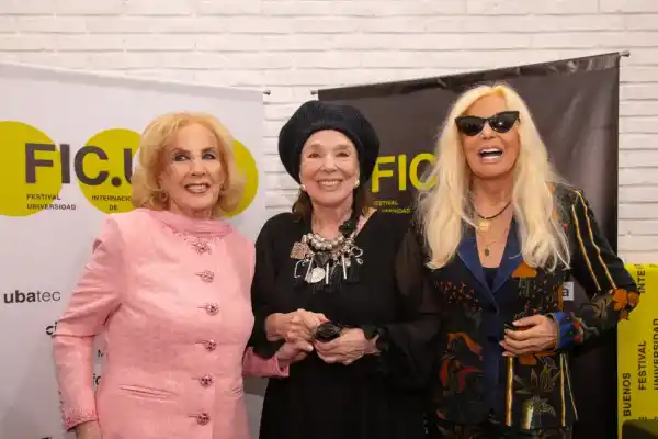 Graciela Borges recibió uno de los mayores honores de la universidad argentina en un conmovedor evento