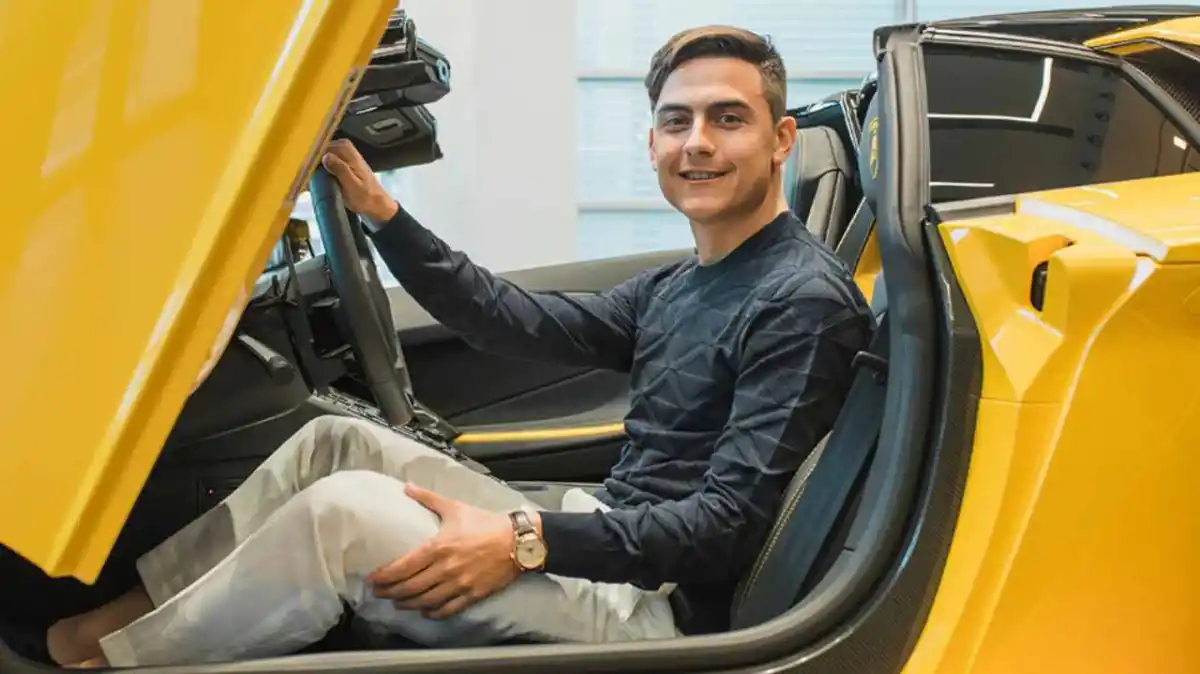 De cuánto es la fortuna de Paulo Dybala y cómo disfruta su mejor momento personal