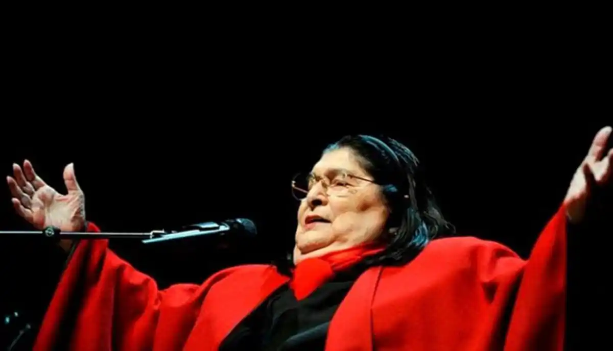 MERCEDES SOSA. La cantante tucumana, nacida en 1935, falleció el 4 de octubre de 2009.