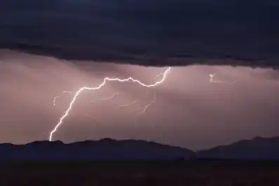 Alerta naranja: cuáles son las zonas en riesgo por tormentas abundantes y viento zonda