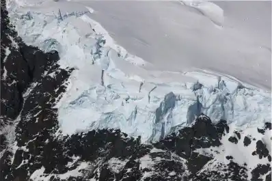 A nuestro planeta le falta un pedazo: “el robo” geológico que hizo que un tercio de la corteza desaparezca