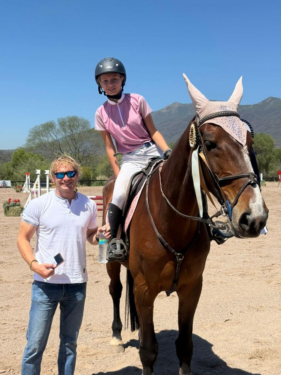 FUE IMPARABLE. La amazona Bernardita Cossio triunfó en las competencias con vallas de 0,60 y de 0,70 metro.