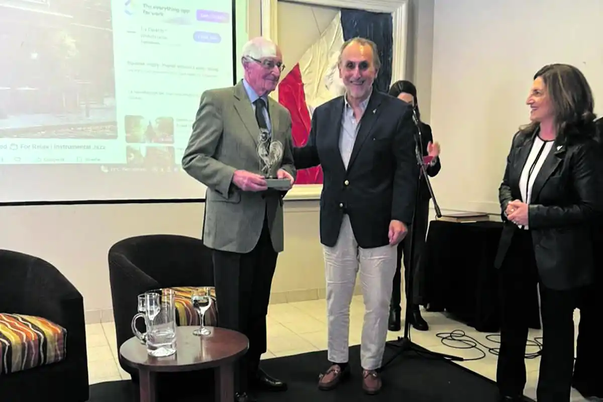 La Alianza Francesa de Tucumán distinguió a Natalio Botana