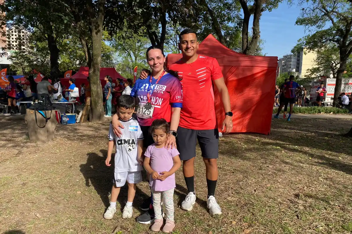 Quería que mis hijos me vean llegar a la meta, que vean que sí se puede, dijo una atleta de los 21K LA GACETA