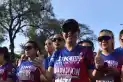 Con cáncer de mama y una cinta rosa, Paola Nieva corrió 10K en la media maratón de LA GACETA