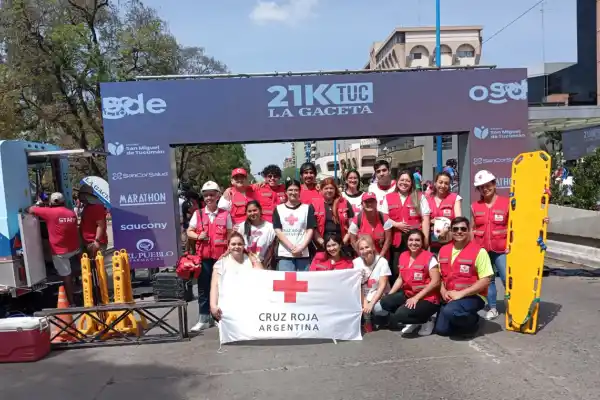 La Cruz Roja Tucumán desplegó un amplio operativo sanitario en los 21K de LA GACETA