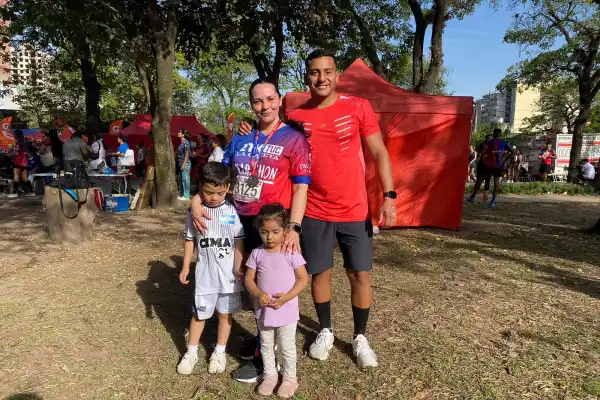Quería que mis hijos me vean llegar a la meta, que vean que sí se puede, dijo una atleta de los 21K LA GACETA