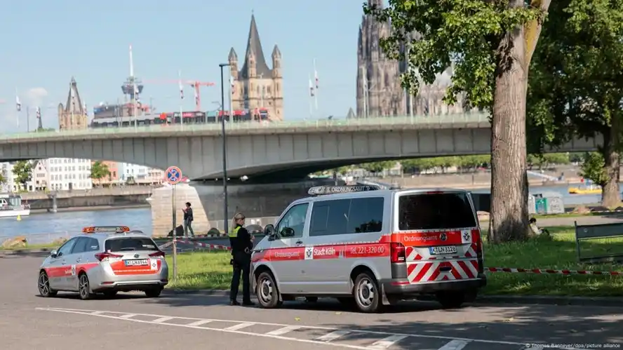 SORPRESA. Durante las excavaciones en una obra en construcción, se encontró enterrada una bomba de 500 kilos de la Segunda Guerra.