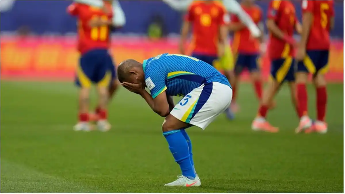 DERROTA HISTÓRICA. Brasil quedó eliminado en fase de grupos del Mundial Sub 20 y el DT fue despedido por la CBF.