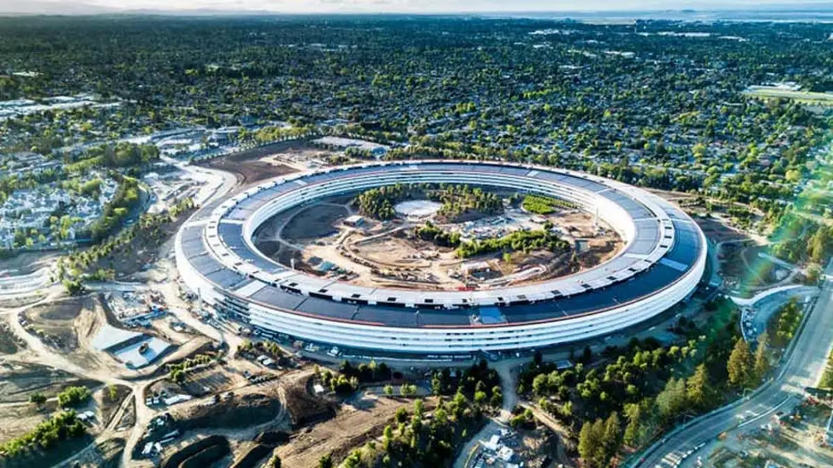 VISTA DE SILICON VALLEY. El modelo laboral “996”, nacido en China, se extendió entre las compañías tecnológicas estadounidenses impulsado por el auge de la inteligencia artificial.