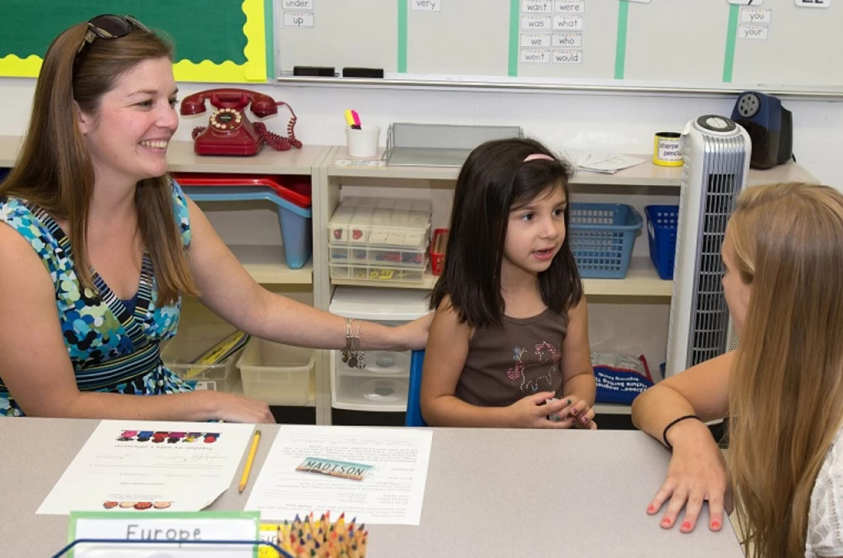 DECISIÓN DIFÍCIL. Esta etapa del año suele ser clave para los padres y la elección del colegio de sus hijos.