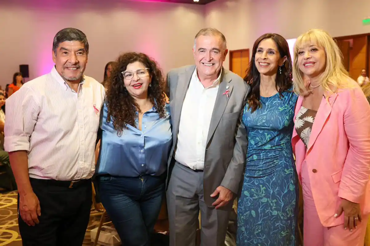 Encuentro de mujeres: importancia de la detección precoz y la prevención del cáncer de mama