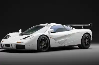 Un McLaren superdeportivo fabricado en 1994 por la escudería campeona de la F-1 será subastado
