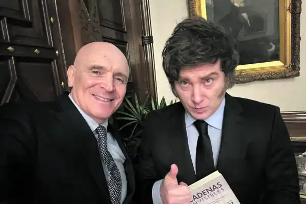 Espert quedó afuera y LLA busca reflotar la campaña