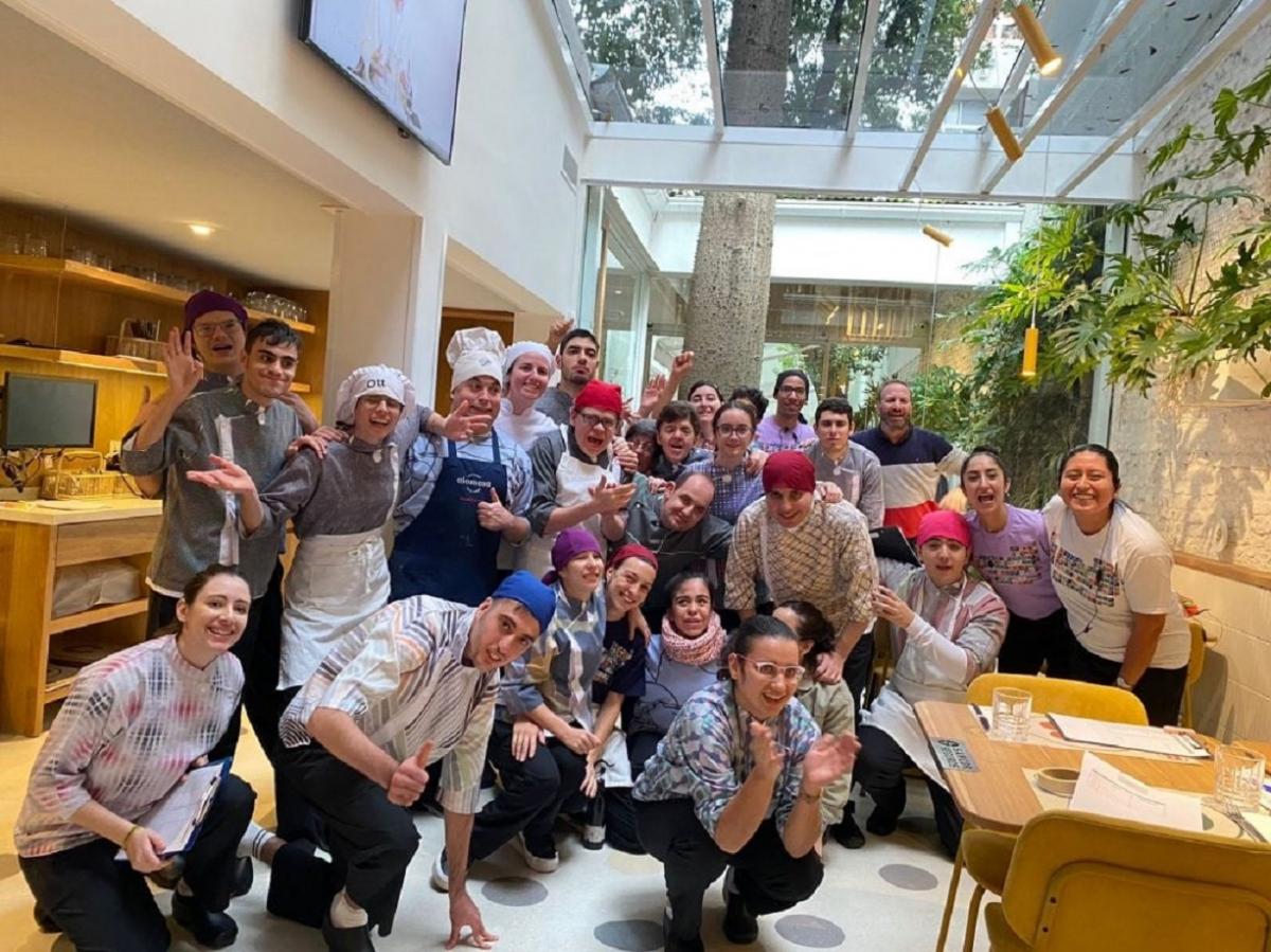 DESDE LA CAPITAL. En Alamesa la inclusión también es la especialidad de la casa. 