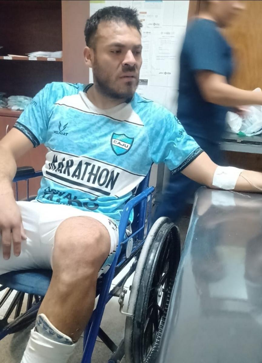 EN EL HOSPITAL. Garnica fue asistido en el nosocomio de Santa Ana. Lograron estabilizarlo y recibió el alta unas horas más tarde.