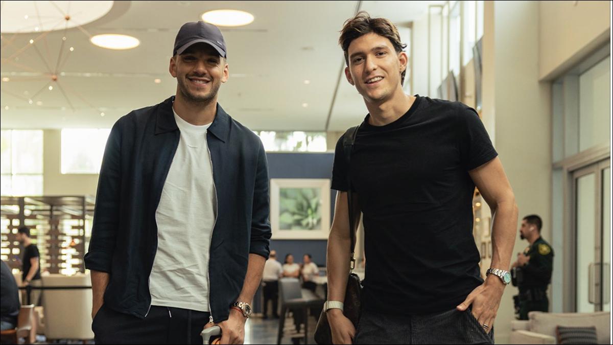 REFUERZOS DEFENSIVOS. El arquero del Olympique de Marsella y el marcador central se sumaron este lunes al grupo de Scaloni.