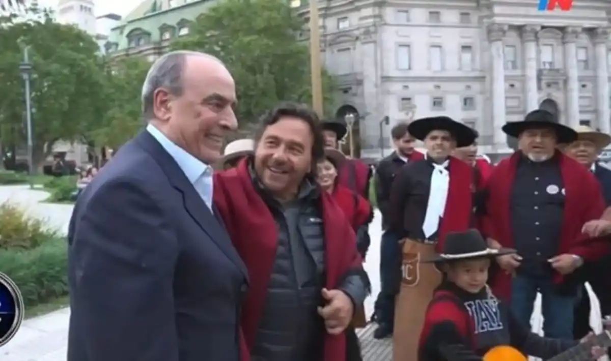 Gustavo Sáenz, tras su protesta en Casa Rosada: “No fui a hacer de Romeo y Julieta, que bajen los fondos”