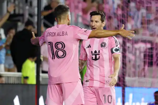 Fin a otra sociedad dorada: Jordi Alba anunció su retiro y Lionel Messi pierde a un aliado