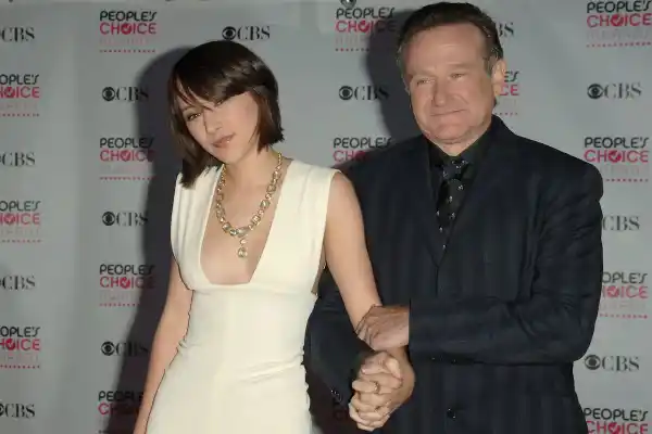 La hija de Robin Williams pidió de que no recreen la imagen del actor con inteligencia artificial
