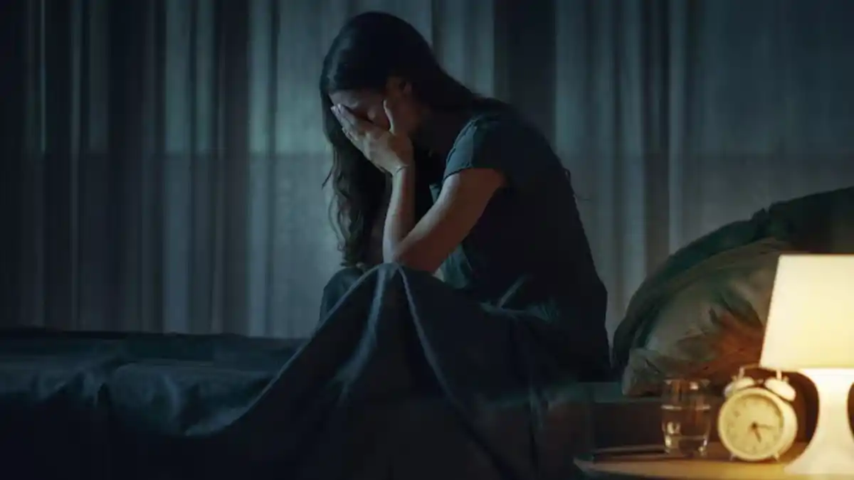 Cuál es el significado de despertarse varias veces en la madrugada, según la psicología