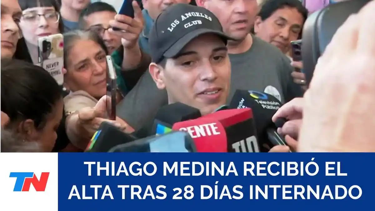 Thiago Medina a la salida del hospital